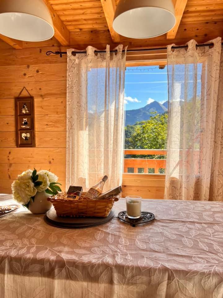 Charming Family Chalet For 8 People, With Private Hot Tub Les Clefs Экстерьер фото