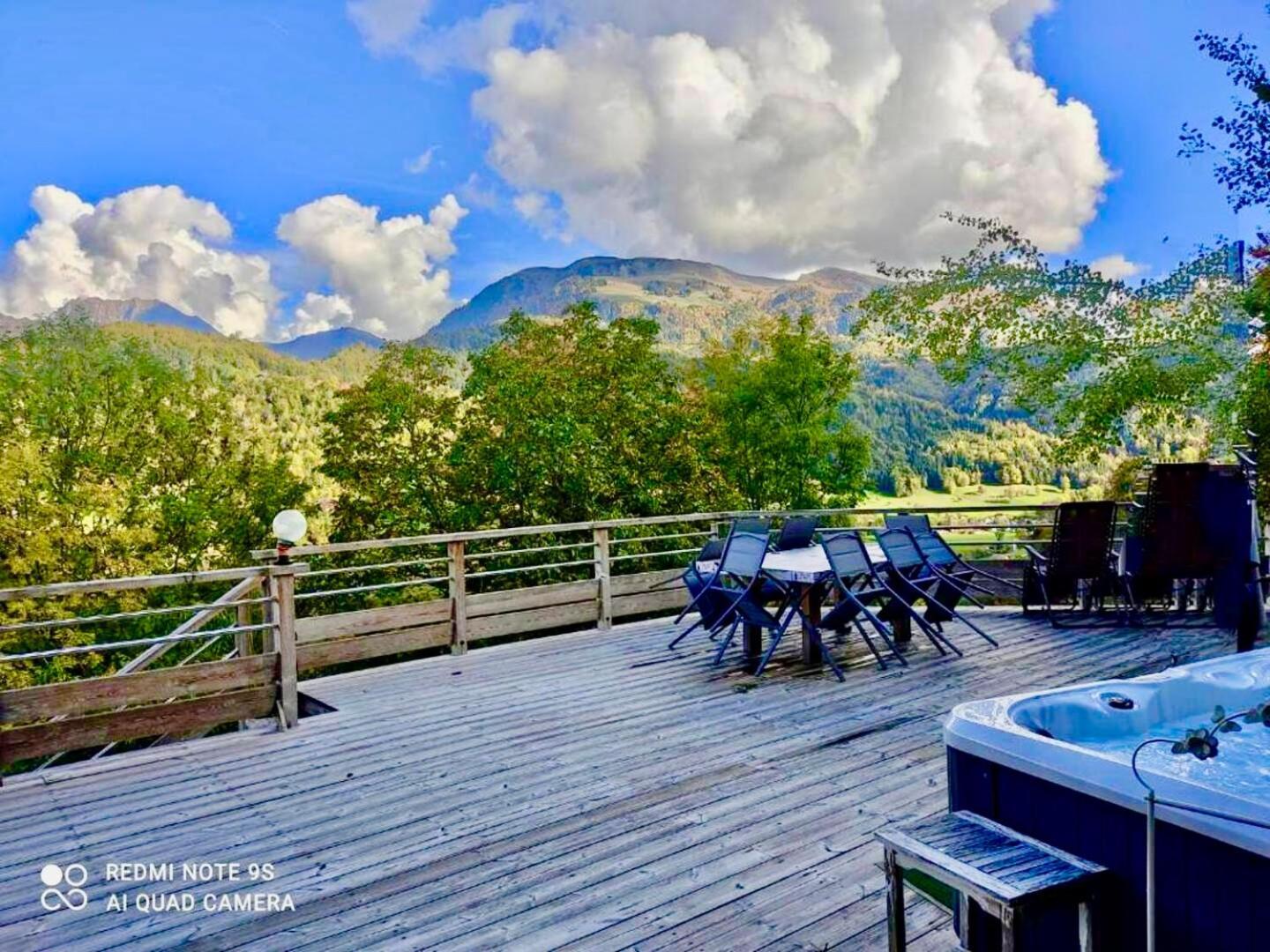 Charming Family Chalet For 8 People, With Private Hot Tub Les Clefs Экстерьер фото