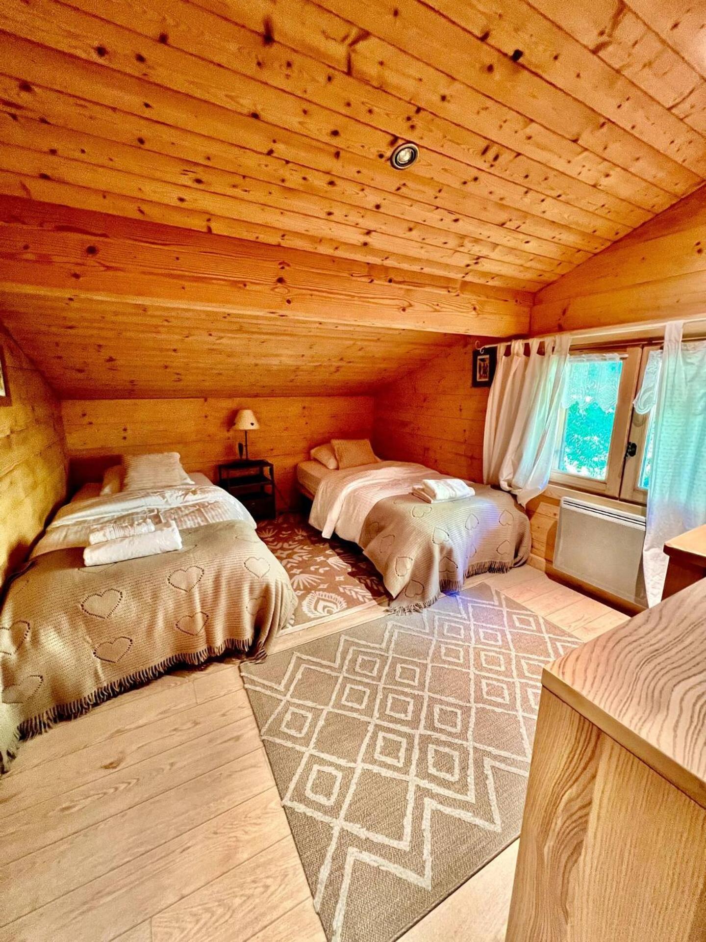 Charming Family Chalet For 8 People, With Private Hot Tub Les Clefs Экстерьер фото