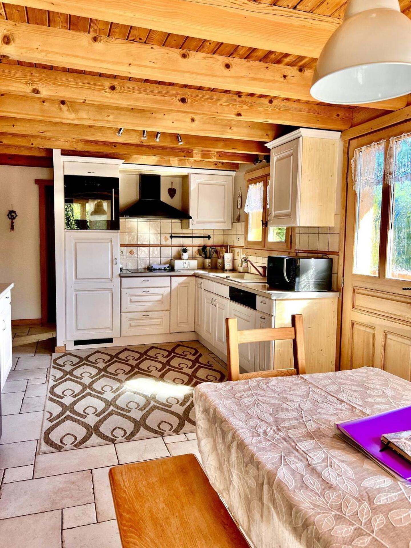 Charming Family Chalet For 8 People, With Private Hot Tub Les Clefs Экстерьер фото
