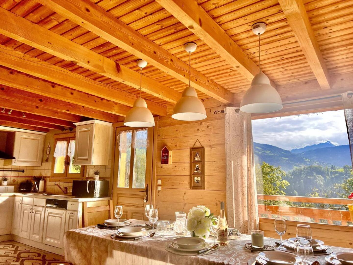 Charming Family Chalet For 8 People, With Private Hot Tub Les Clefs Экстерьер фото