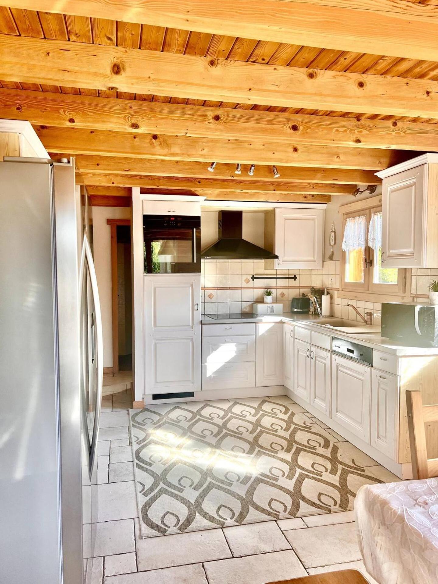 Charming Family Chalet For 8 People, With Private Hot Tub Les Clefs Экстерьер фото